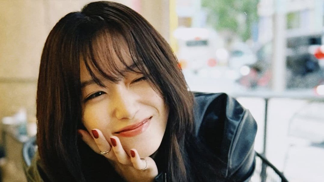 【 片岡凜 】街を歩くオフショットで魅せた多彩な表情　「感情が生まれるほどに、女は表情が豊かになる」