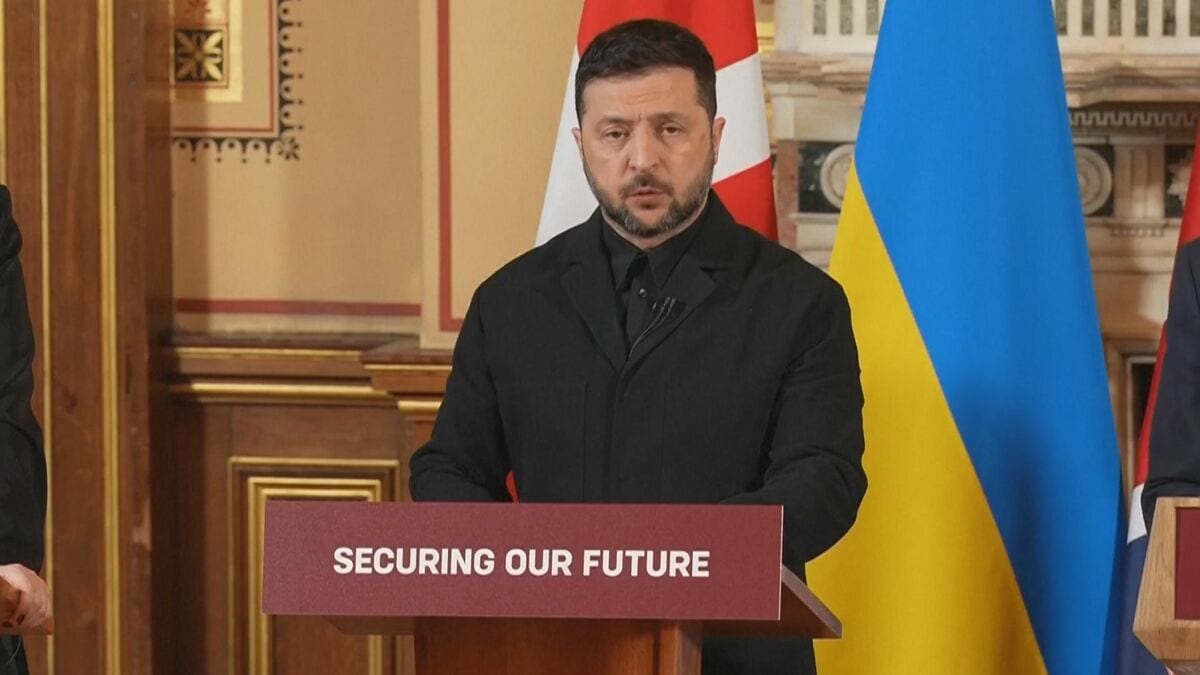 米制裁でロシア石油輸出半減　月約7600億円減収と推計　ゼレンスキー大統領