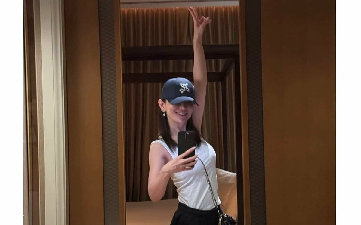 【 浜崎あゆみ 】 「9月と10月足して1週間ぐらいの速度で過ぎていった.....」　オフショット公開　「ちゃんと濃密な日々だったと気付いた笑　感謝！」