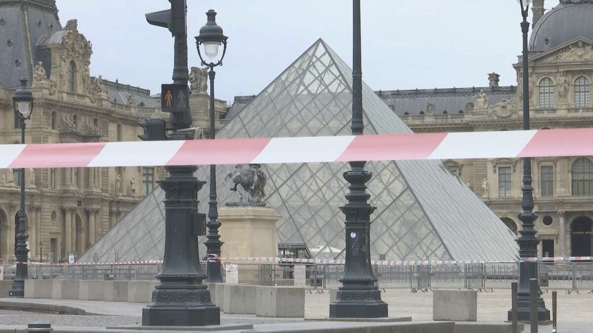 ルーブル美術館強盗 新たに5人逮捕 うち1人は現場からDNA検出 宝飾品は回収されず