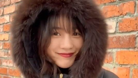 【 のん 】ダウンコートを着用したオフショットを公開「一気に寒くなってきたね」