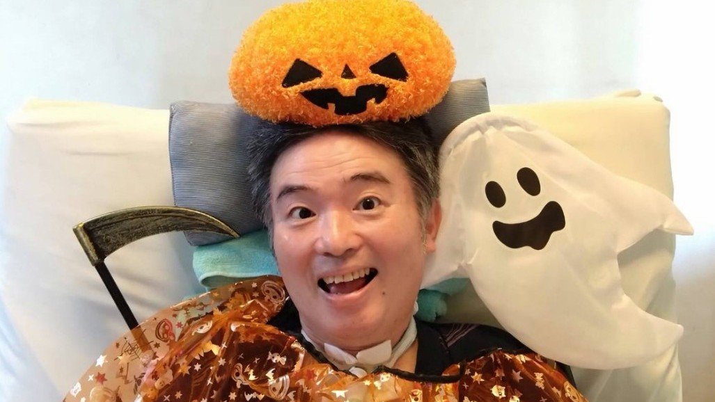 【ニャンちゅう】 声優・津久井教生さん「ベッドの上からハロウィンに参加」 “寝たきりでも脳に刺激を” 【ALS闘病】