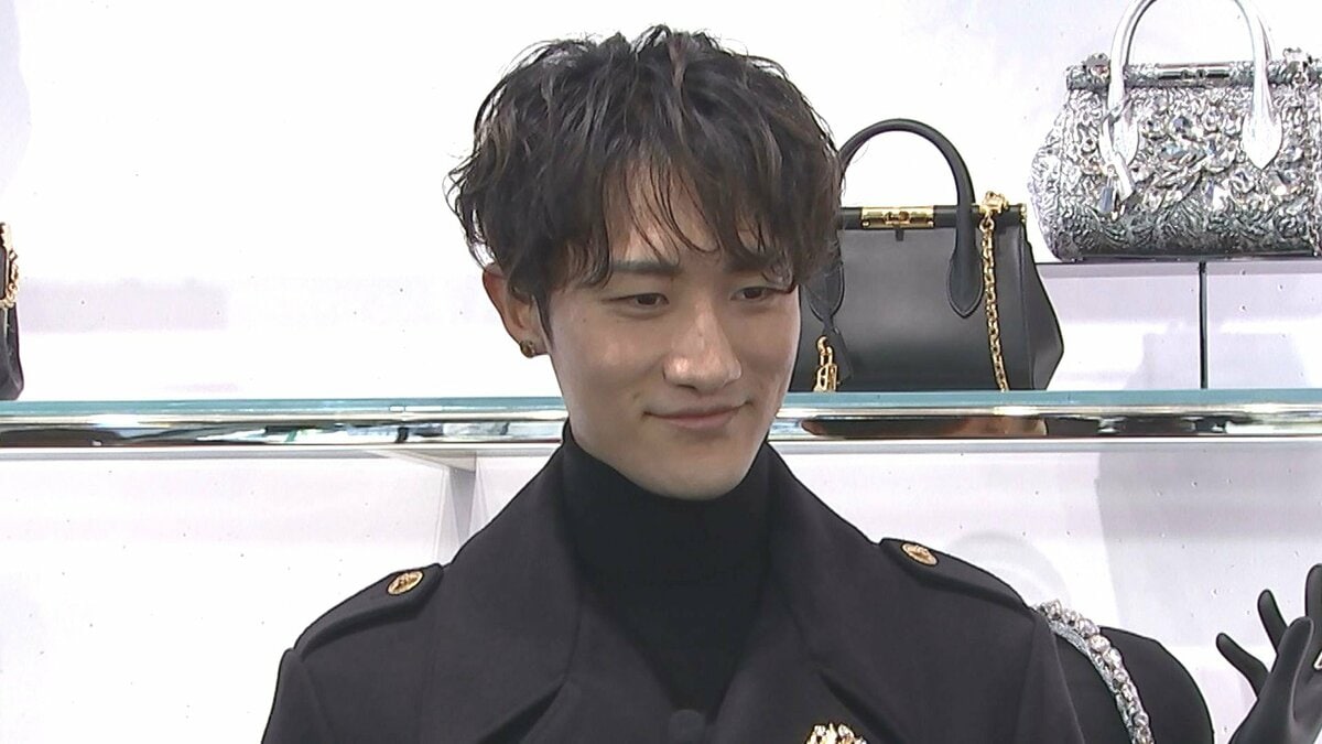 【Snow Man・岩本照】クリスマスはファンと最高のホリデーを過ごします。今年は「ありがとう」「おめでとう」をたくさん言い合えた１年