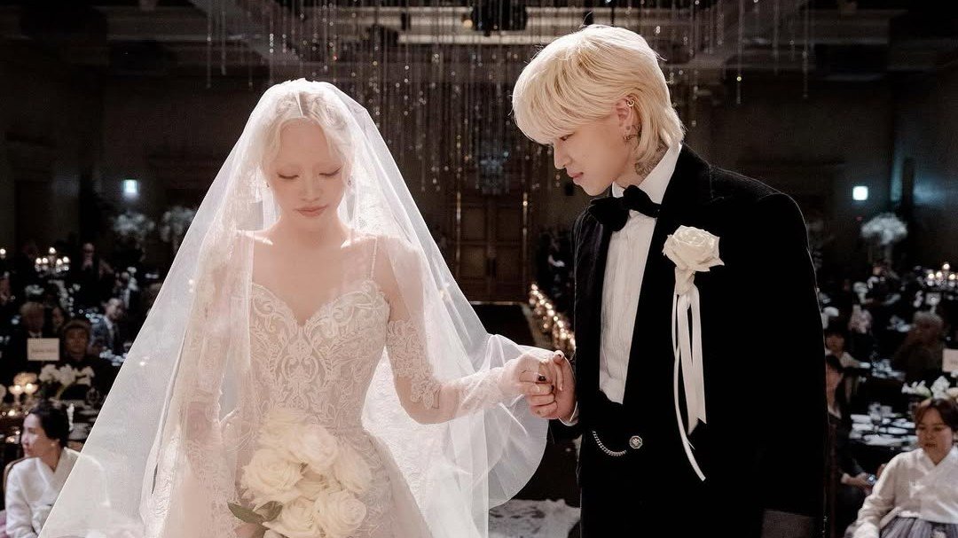 【 ちゃんみな 】「正式に夫婦となりました」美麗写真で報告 フォロワー祝福「もう私まで幸せ」 HANAブーケトス参加で沸く