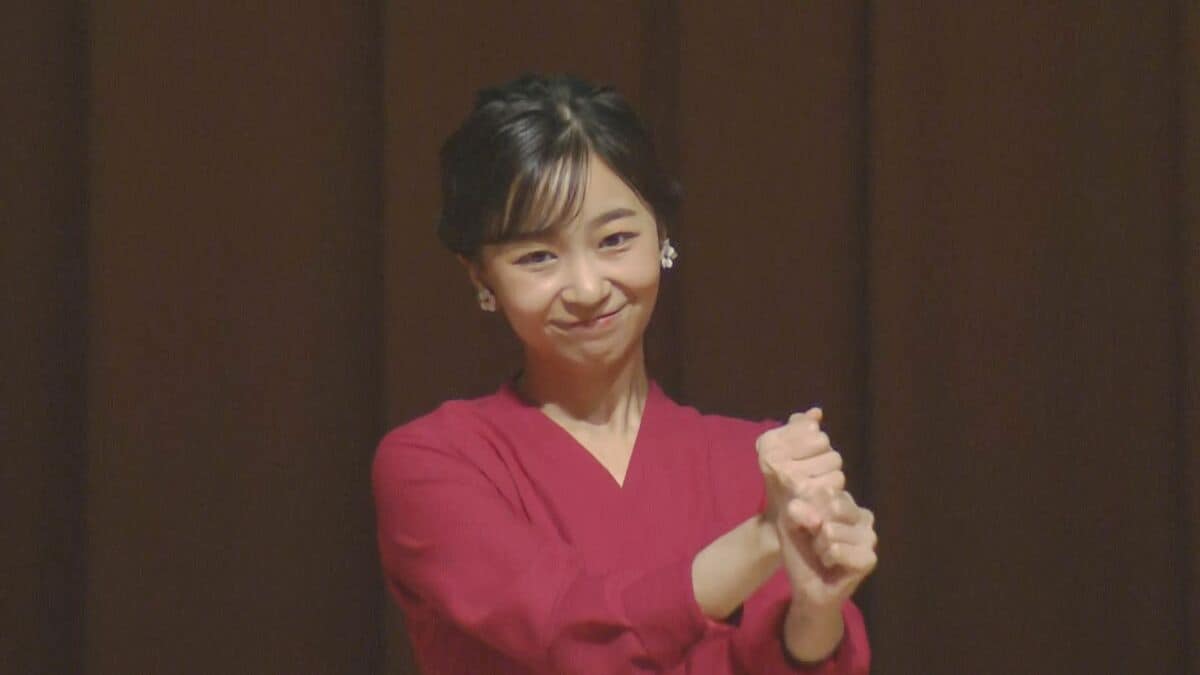 佳子さま デフリンピック開催前夜に日本選手団の結団式で手話であいさつ “目で見える応援”サインエールを一緒に練習
