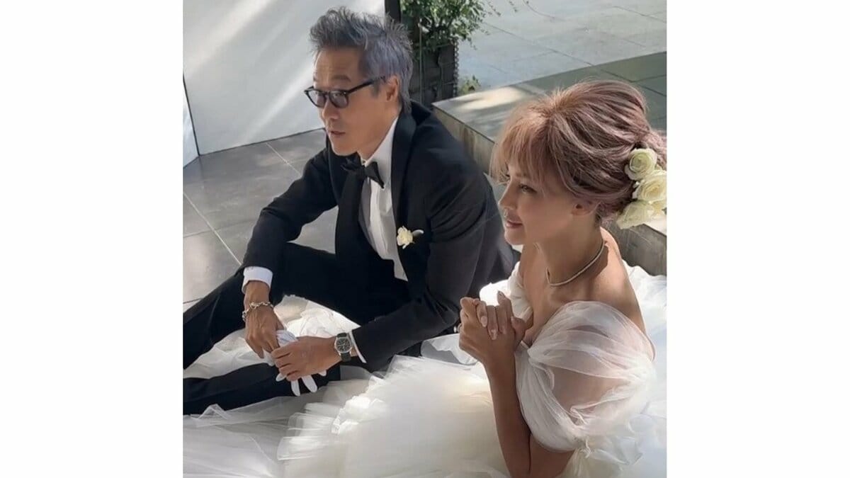 【 梅宮アンナ 】　ウェディングドレス姿を公開 「私のウェディングです　少しだけお見せ致します」夫・世継恭規さんと雑誌特集に登場