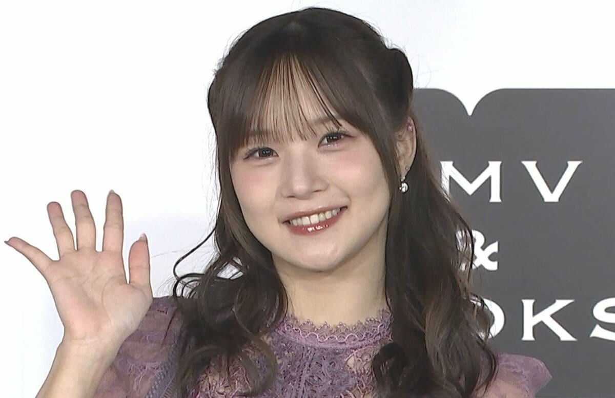 【 稲場愛香 】 「過去一の自信作」　5冊目写真集　「背筋で攻めさせていただきました」