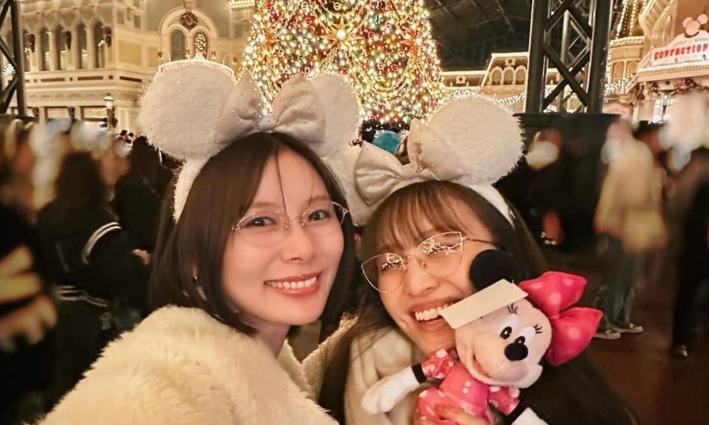 【 ももクロ・百田夏菜子 】 朝日奈央さんとディズニー満喫 同級生2ショットに ファン反響 「夏菜子ちゃん奈央ちゃん嬉しそう可愛いいいい♡」