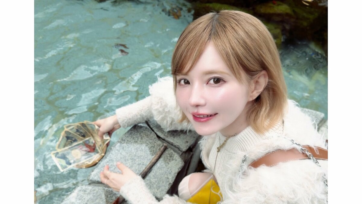 【 益若つばさ 】 「生まれて初めてお金も洗いました」仙台日帰り開運旅で神社巡り 牛タンにも舌鼓