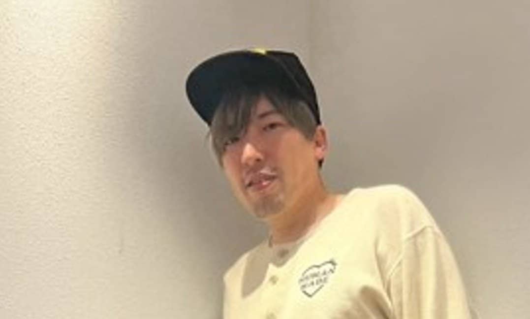 【EXIT・りんたろー。】保育園送迎時のパパコーデを披露　「#ヘンリーネック　が似合う　#おじさん　でありたいっていうか」