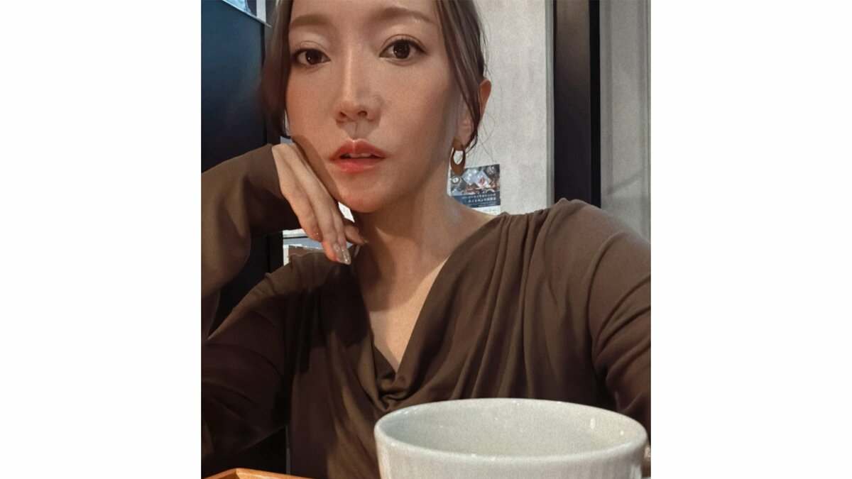 【 加藤綾菜 】 「朝イチはカトちゃん寝ているので自由な時間」　紅葉カフェ巡り、針・お灸、ピラティスまで　充実のリラックスタイムを公開