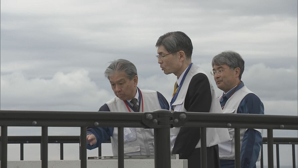 「原子力発電所がテロの標的となるようなことがあってはならない」 警察庁長官が福島第一原発の警備状況を視察 浪江町の慰霊碑にも献花