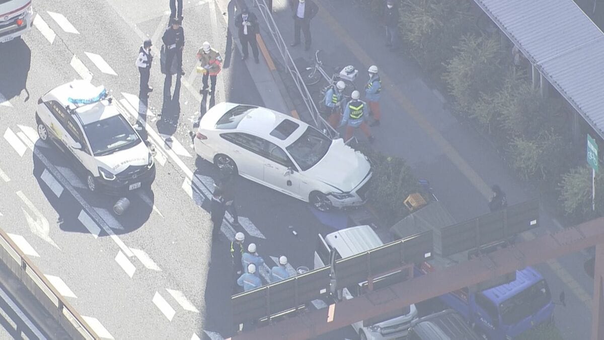 「クラウンRSに乗りたい気持ちが抑えきれなかった」　車窃盗容疑で逮捕の男　東京・足立区の盗難車による死傷ひき逃げ事件　死傷者は14人に　警視庁