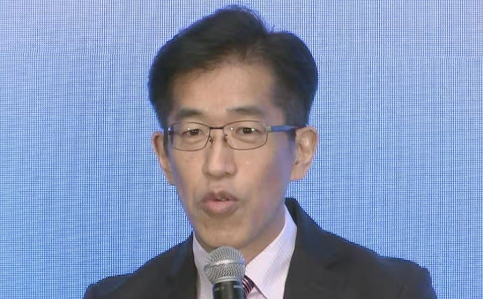 「多発性骨髄腫」の岸博幸さん　「強い薬の副作用で血栓が出来ている」「左足のふくらはぎに加えて足のつけ根まで痛くて、歩くのもしんどい」