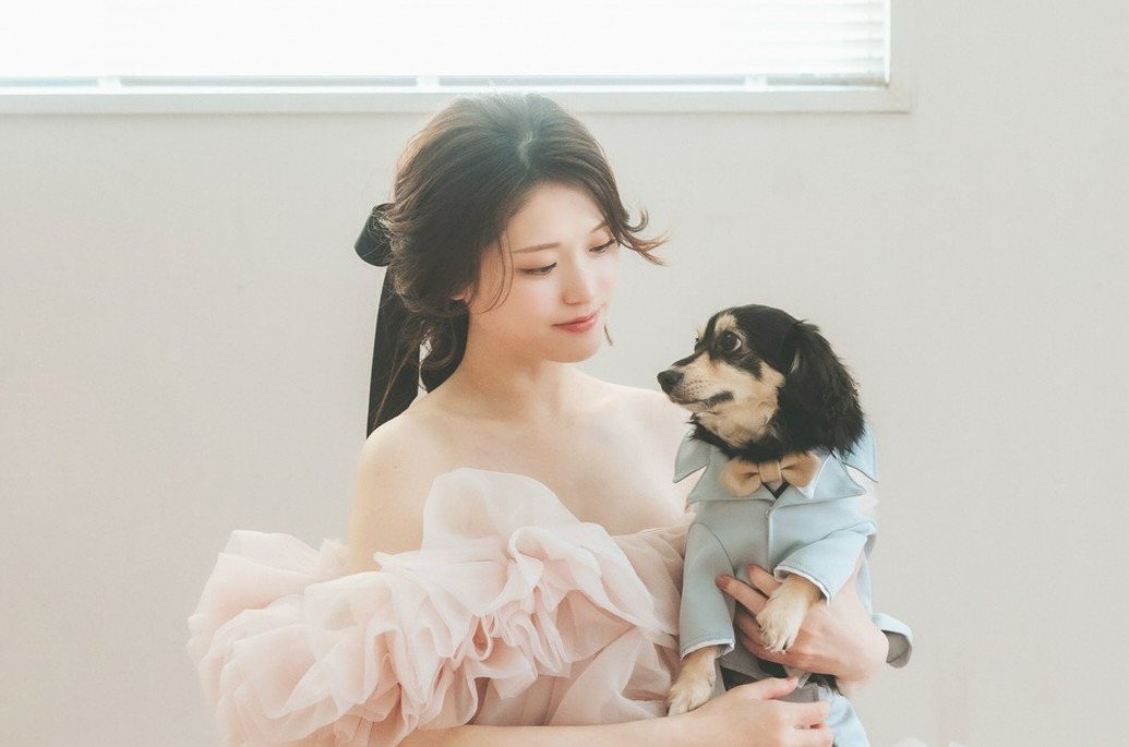 【 松村沙友理 】 「我が家のわんこ2匹目は こいしちゃん(♀)です」「今後とも いとし・こいし をよろしくお願いします♡」 新しい〝家族〟を紹介