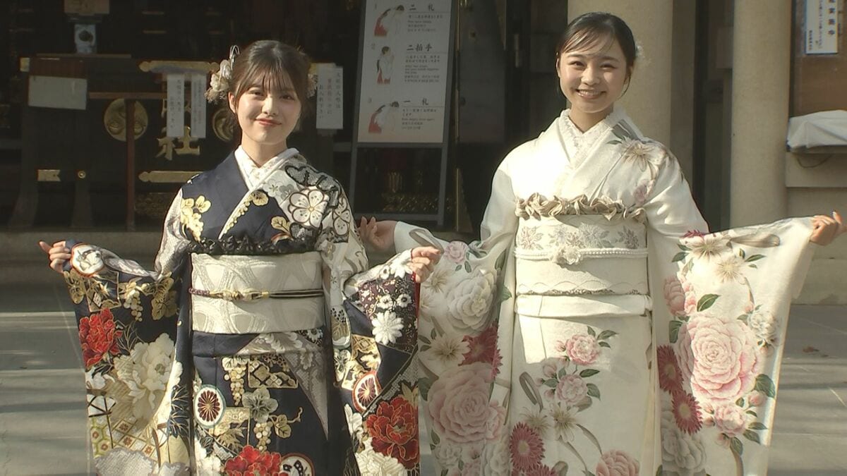 【 松田実桜・林芽亜里 】 成人を迎え抱負語る 「恋よりも仕事」 お酒の味も初体験 「プシュっと開けてクっと!」「久しぶりに味がある飲み物」