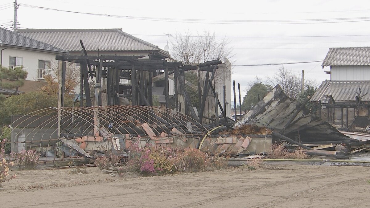 常総市の住宅で火災 性別不明遺体発見 火元の家の住人と連絡取れず