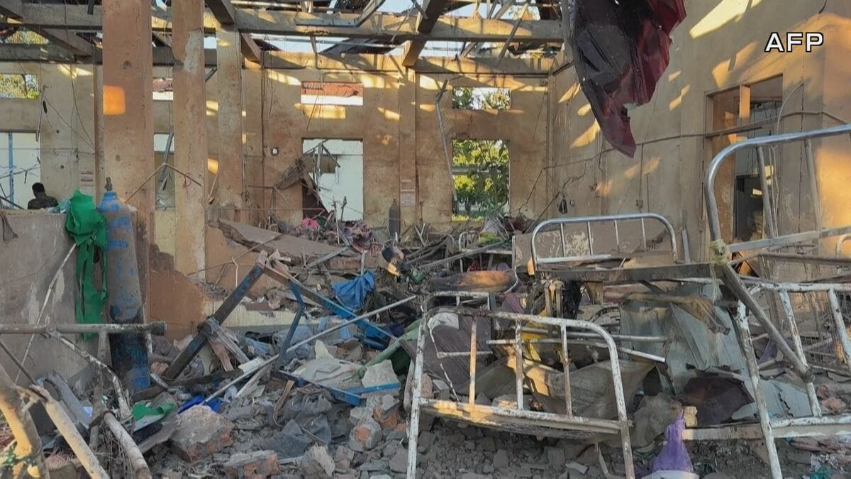 ミャンマー軍が西部の病院を空爆 患者ら33人死亡、27人重体 軍の空爆急増…今年1月から2600回超 「中国の軍事的・経済的な支援」米監視団体が指摘