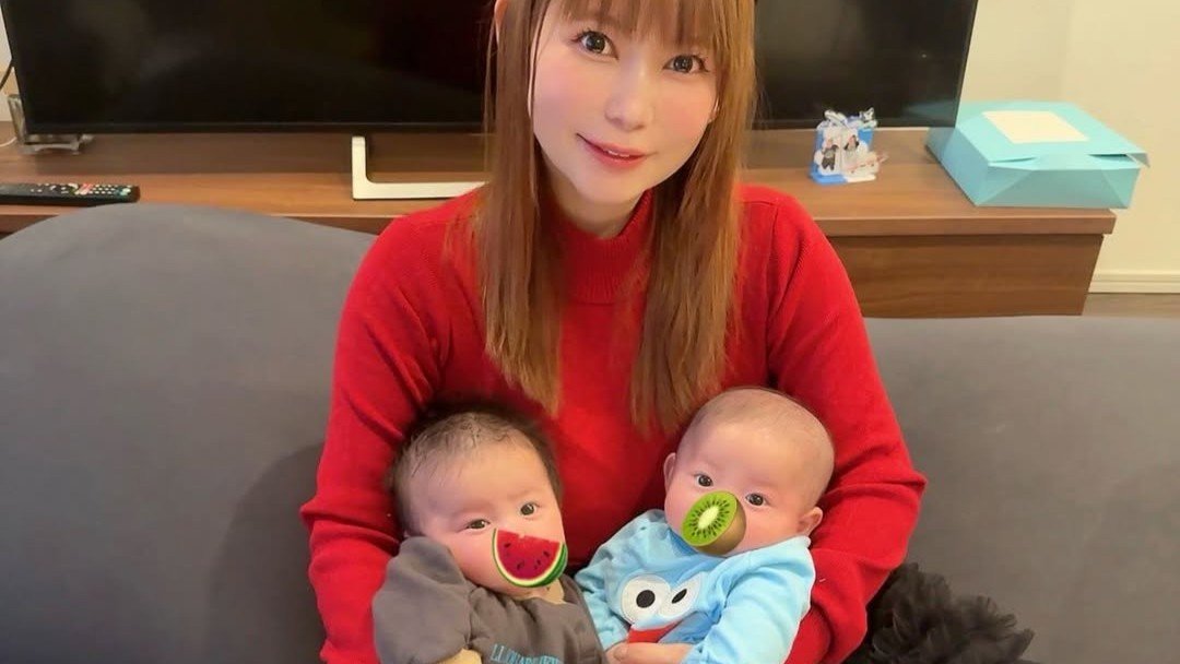 【 中川翔子 】きょう12月13日は「双子の日らしいですよ」 「赤ちゃんにおすすめ絵本があったら教えてください!」インスタライブもやってみた