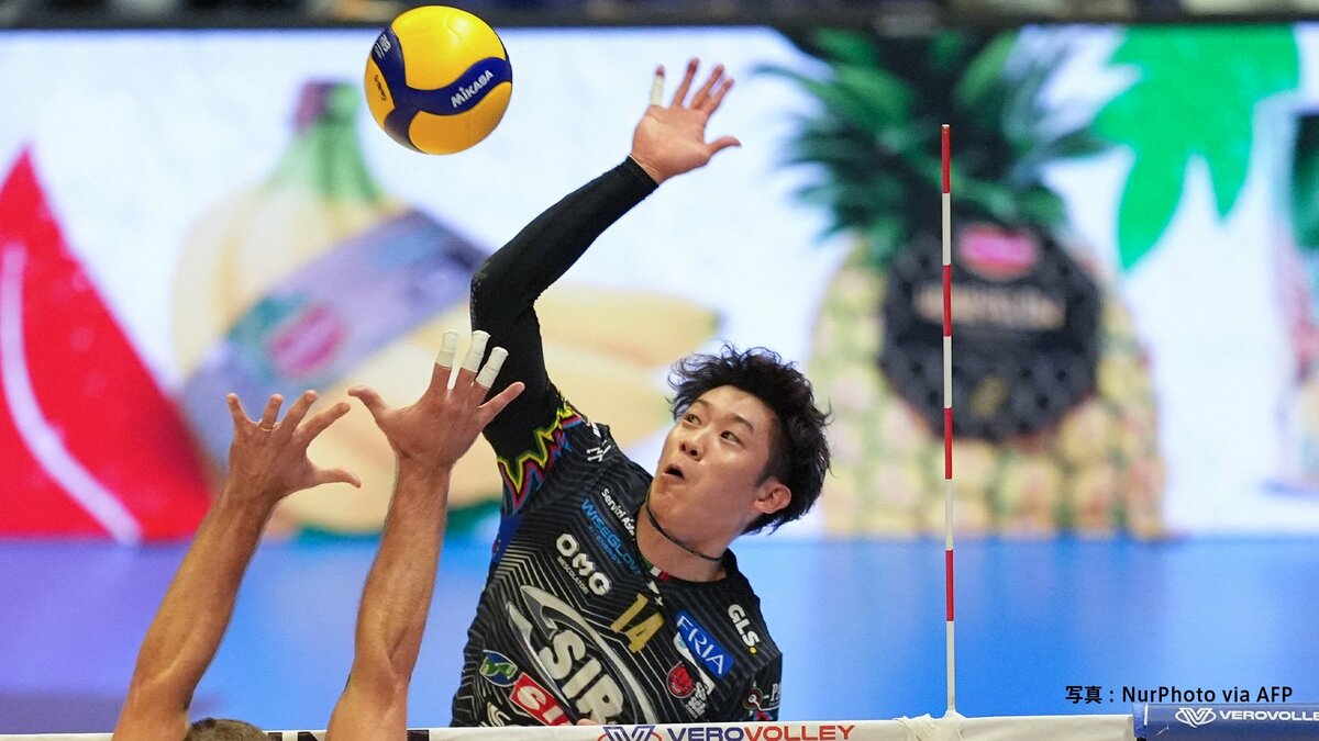 石川祐希は第2セット途中で登場 世界最強クラブ決定戦でペルージャが白星発進 次戦は西田らの大阪Bと激突【バレー】