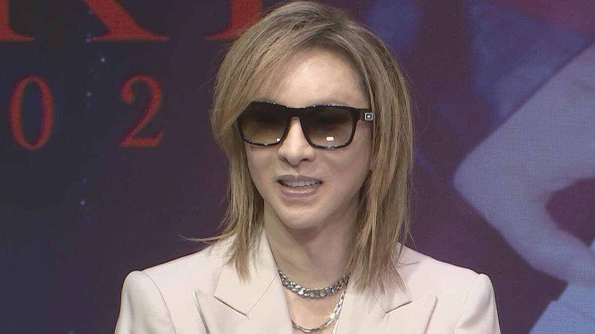【 YOSHIKI 】瓜二つの『AI YOSHIKI』の珍回答に呆れ顔「なにそれ…(笑)」 2年ぶりの東京公演を発表「普通の発表で申し訳ない」