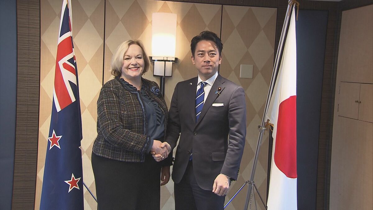 日本とニュージーランド、中国念頭に防衛協力の強化確認　物品協定も締結