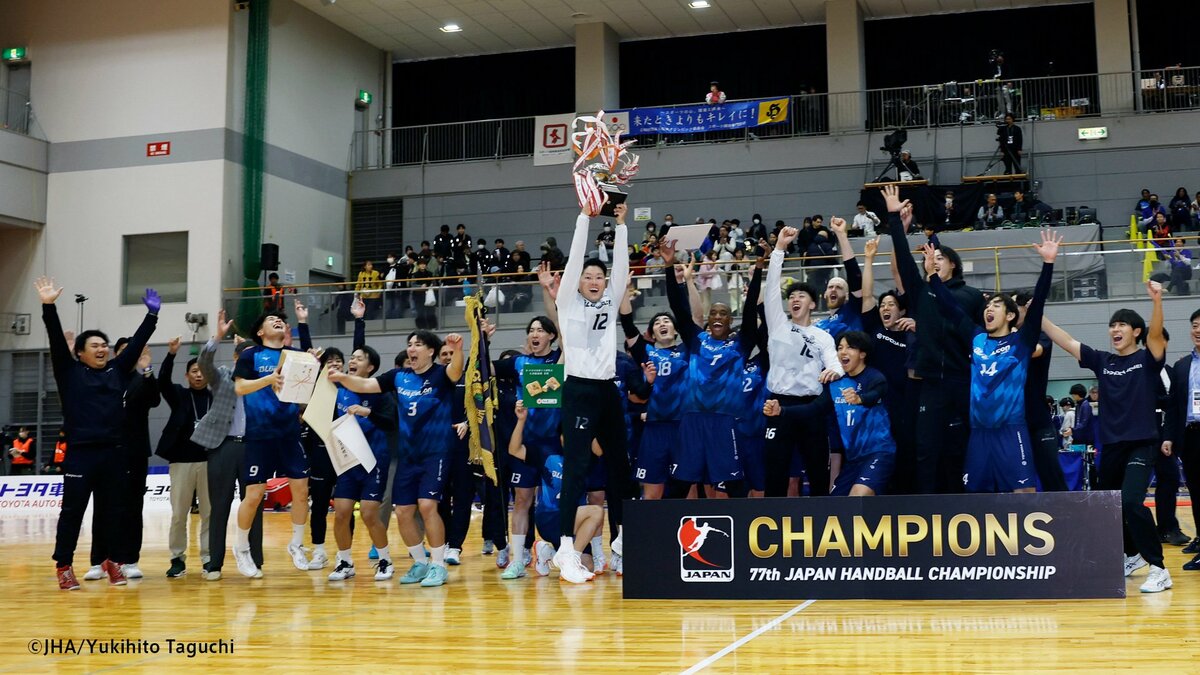 バラスケスが13得点&中村がスーパーセーブ連発 男子は豊田合成が6連覇、女子はソニーが7年ぶりV【ハンドボール】