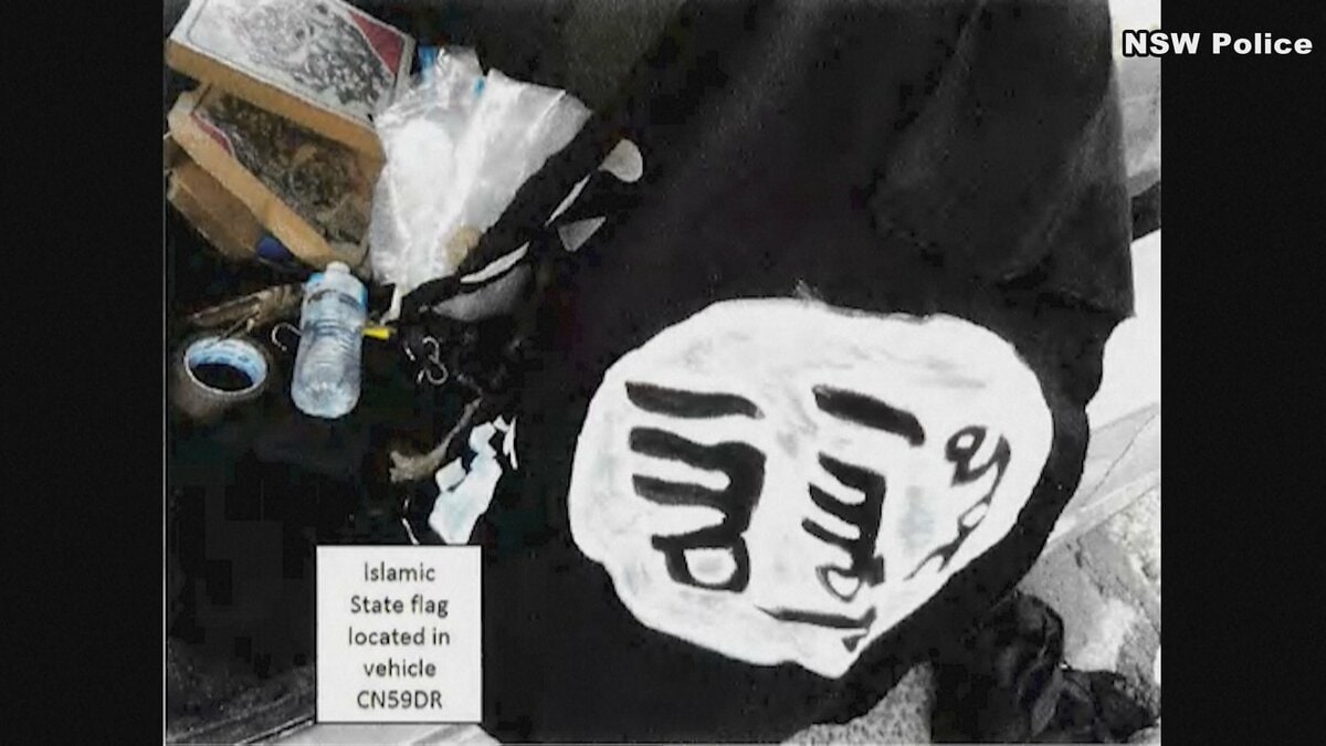 シドニー人気ビーチ銃撃事件　容疑者親子が事前に現場を下見か　当局が捜査資料を公開