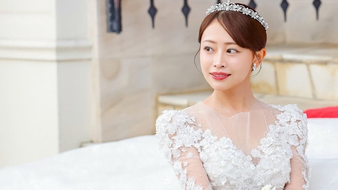 【高木由梨奈】俳優の岸田タツヤさんとの結婚式を報告　テーマは「盛大なクリスマスパーティー」ドレス姿も披露
