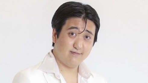 【カカロニ栗谷】結婚を発表 婚姻届の証人「明石家さんま師匠!ありがとうございました!!」