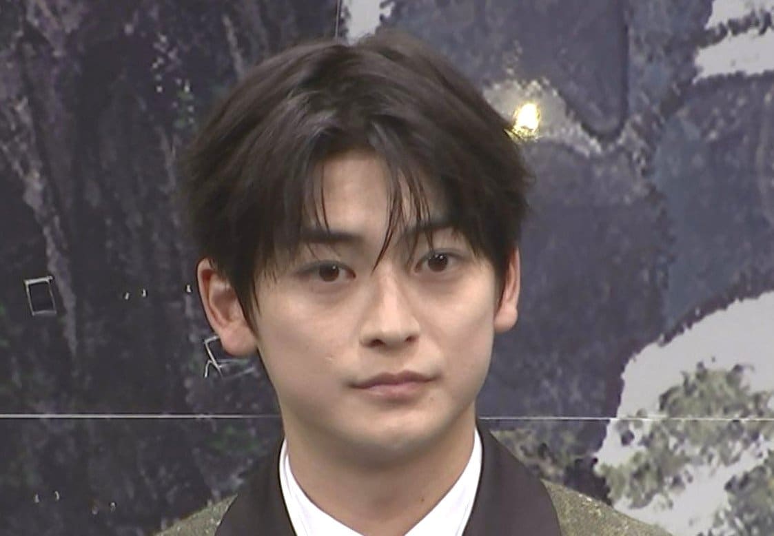 【 高橋文哉 】　東野圭吾・初のアニメーション作品で主演　「すごくドキドキした自分もいて、そんな中経験の少ない僕を選んでくれて、すっごくうれしいです」