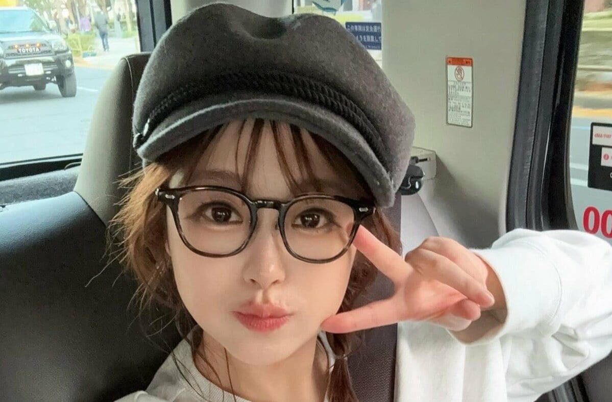 【 鈴木奈々 】　３億円豪邸　広々キッチンを公開　ファン「モデルルームの様です」