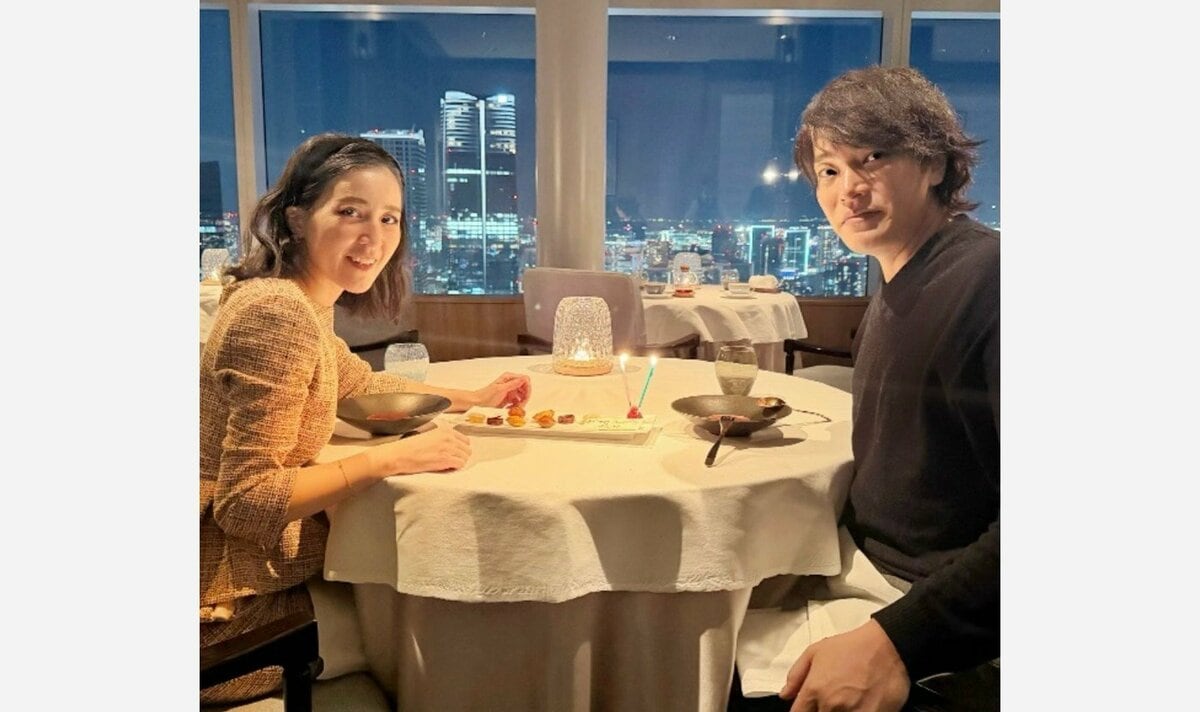 【 来栖あつこ 】 「48歳の誕生日」　夫と２ショットでお祝い　「今年も引き続き『ちょうどいい』ってテーマに生きたいと思います」