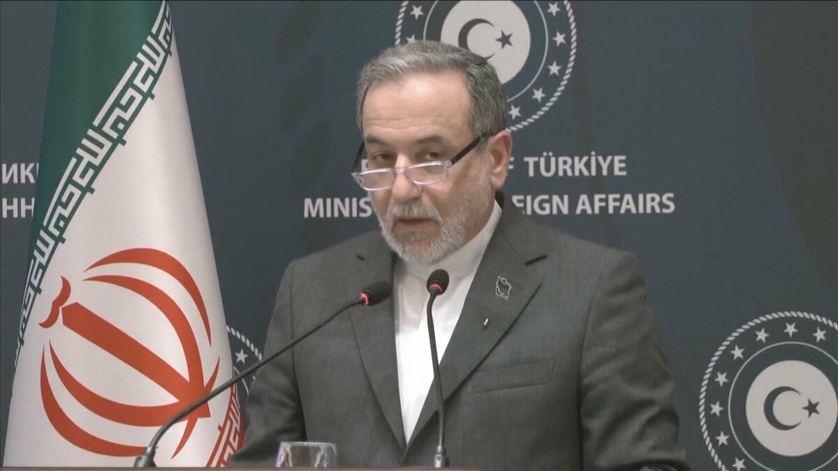 イラン外相「公正・公平な交渉の用意ある」　米の軍事圧力受け交渉に前向き姿勢