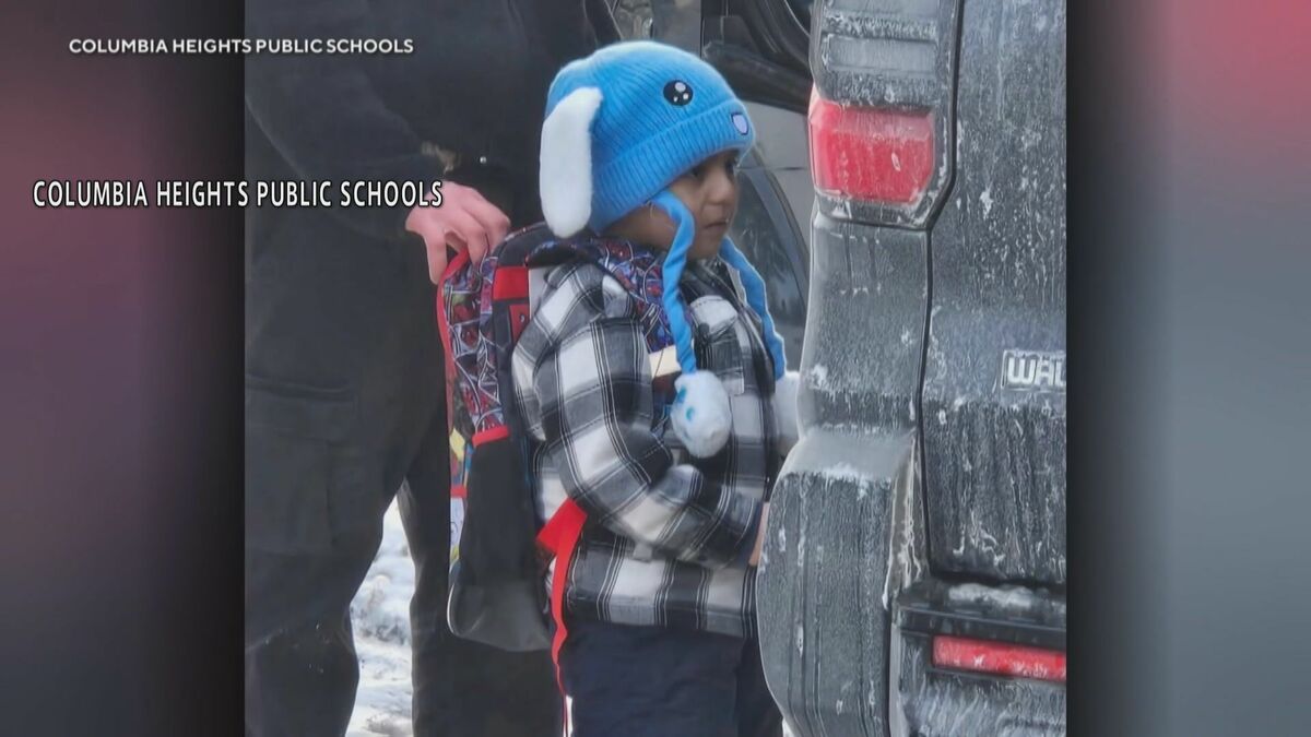 米ミネソタ州で移民当局に拘束された5歳の男の子と父親 連邦地裁が釈放命令、NYのトランプタワーでは抗議活動