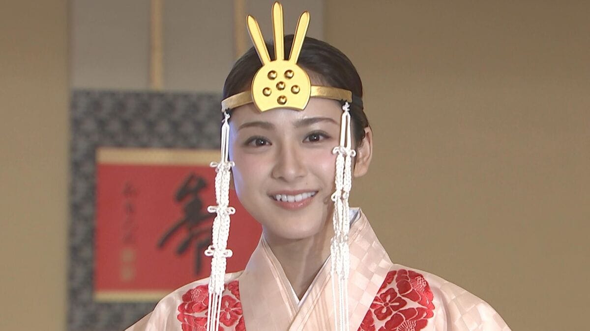 【 平祐奈 】　本物の神職として節分祭に登場　「古事記の解読から」「お辞儀の角度とか学んで」　國學院大學で神職資格を取得　「いろんな方とご縁を繋いでいけるように」