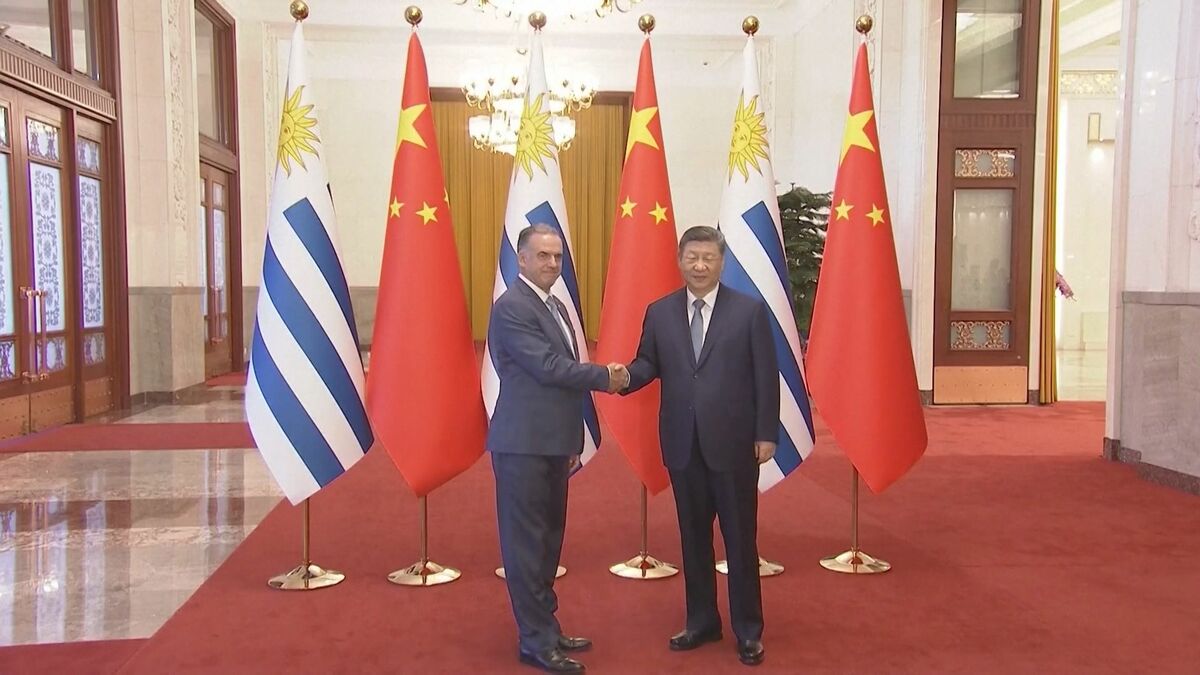 中国習近平国家主席と南米ウルグアイ大統領が会談 「西半球」重視のアメリカをけん制