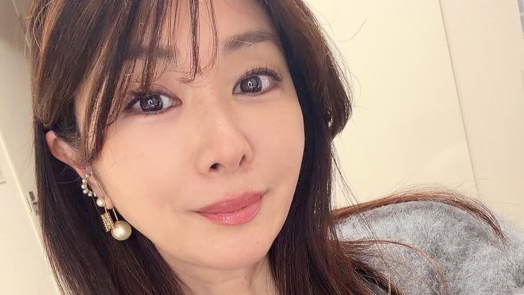 【 矢部美穗 】母〝文子ママ〟が認知症と診断　スナック「YABEKE」は営業継続「昔のことはしっかりと覚えています」