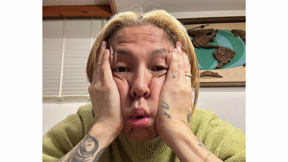 【 降谷建志 】 「いやだああああああああああぁ」「47歳とかなんのいやだあああ」　衝撃の〝変顔〟で　47歳の誕生日を報告　「最高最高ですやん！」「可愛いおっさん」の声続々