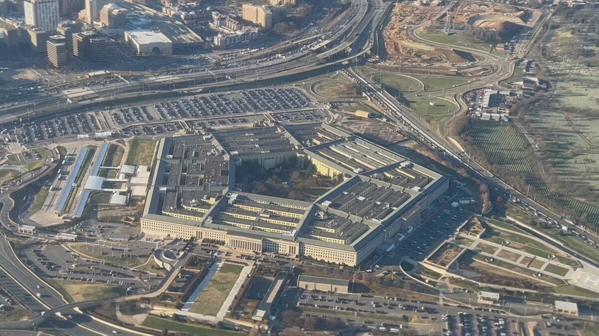 国防総省が空母の中東への追加派遣の準備を指示　対イランの圧力強化で　米紙報道　命令が「今後、数時間で下される可能性も」