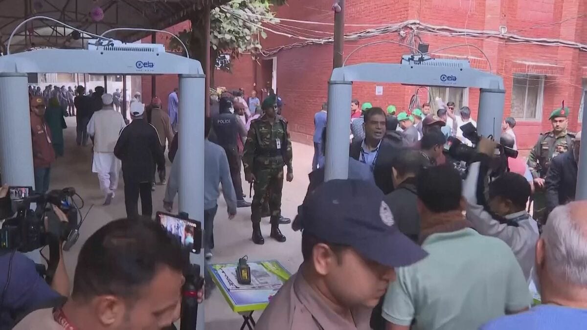 バングラデシュ　政変後初めての総選挙 投票始まる　デモ主導の学生新党は低迷　前政権からの“政治刷新”進むか