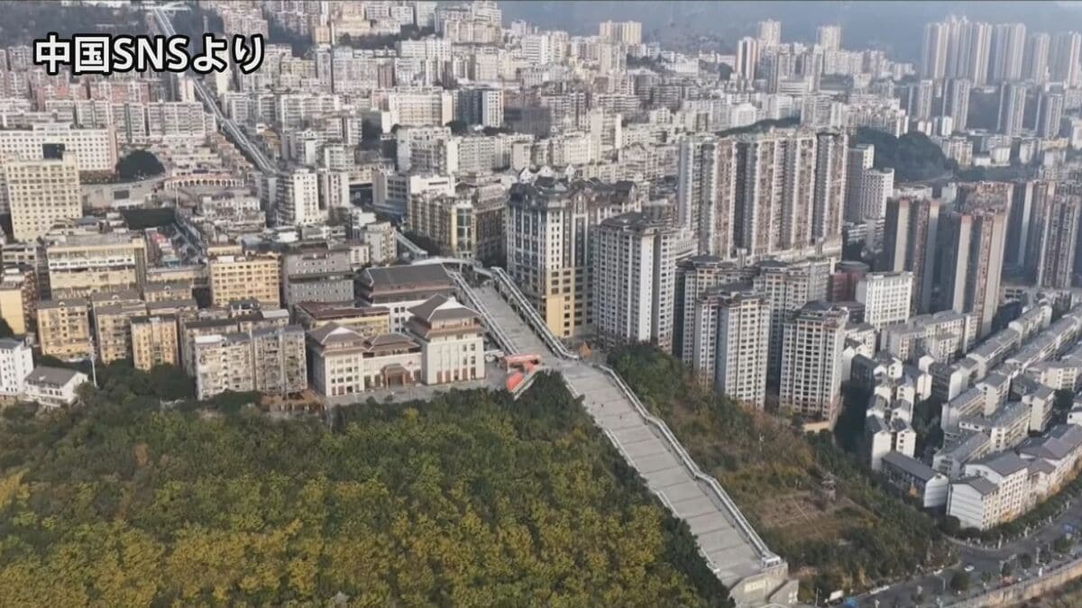 中国・重慶に巨大エスカレーター誕生　「春節」に正式運転開始へ