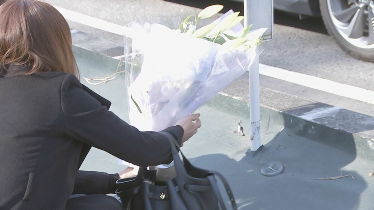 宇都宮160キロ追突事故から3年…遺族が現場訪れ献花「昨日のように思い出される」 裁判始まる見通し立たず「今も被告に怒り」「何とか裁判までは頑張っていきたい」