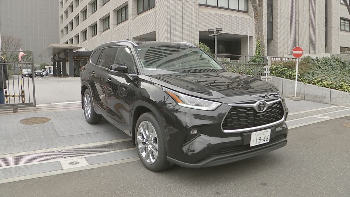 アメリカ製日本車「逆輸入」の安全審査簡素化　赤沢経産大臣「大変快適」　政府の公用車に導入された逆輸入車に試乗