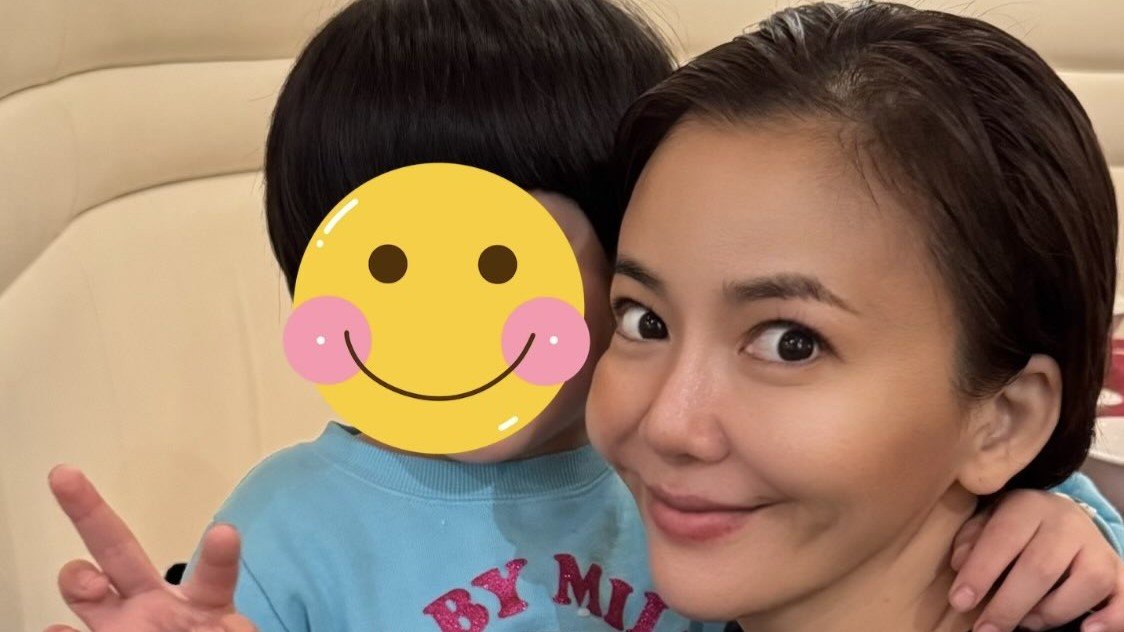 【 華原朋美 】　子どもとの旅先ショットを公開　「ちょい旅行きました」「レストランデートしちゃいました」