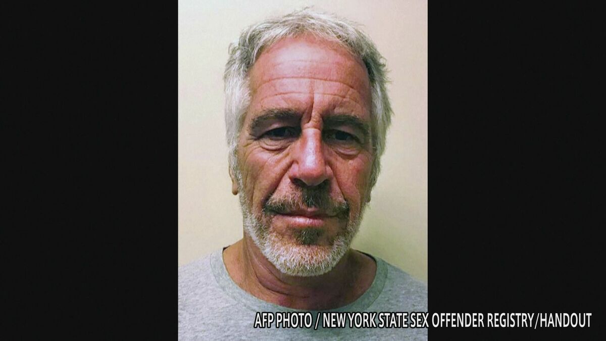 エプスタイン元被告の資料 トランプ大統領関連が一部未公表か 米公共ラジオ報道