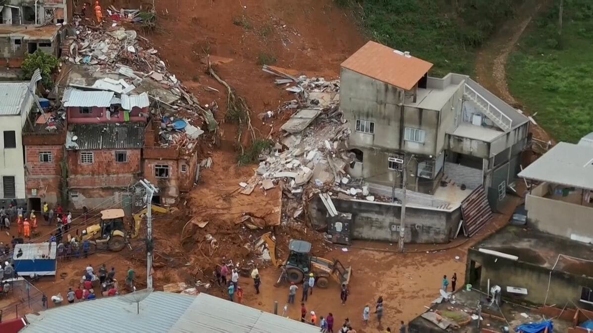 ブラジル南東部で豪雨による土砂崩れ 30人死亡 降水量は月間予想の2倍以上に