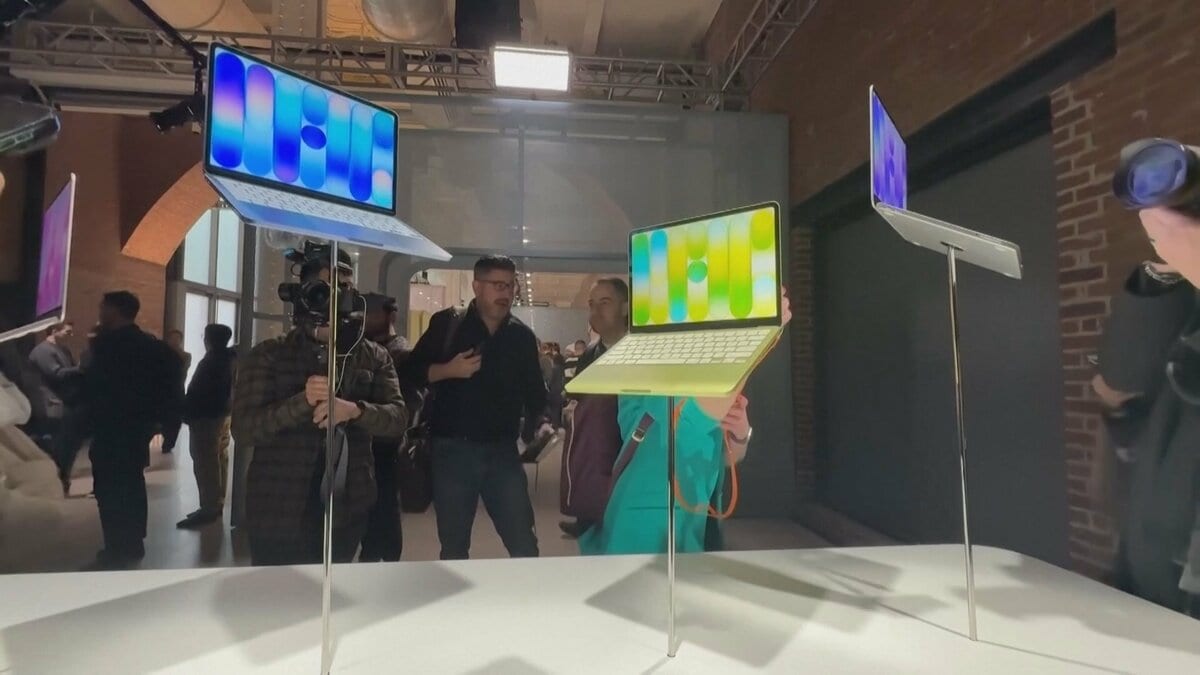 米アップル 低価格の新型ノートパソコン「MacBook Neo」発表 学生など顧客開拓狙う