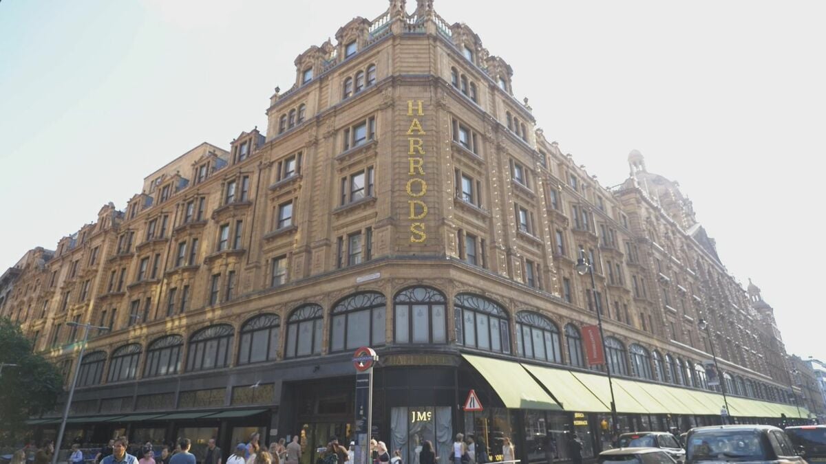 英「ハロッズ」元オーナー　エプスタイン氏と関係か 「キャリアにつながる」と女性騙し紹介、性的暴行の証言　英紙報道