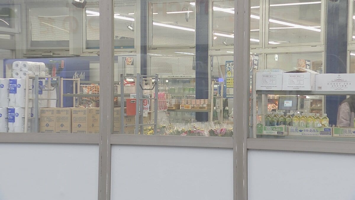 スーパーで“刃物”強盗の無職男(48)を強盗などの疑いで逮捕 犯行後、自転車で逃走 防犯カメラのリレー捜査 男の自宅敷地内によく似た自転車 埼玉・春日部市